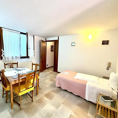 The Flower Garden Guest house 2*